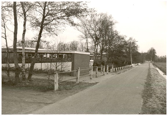 De school in 1981